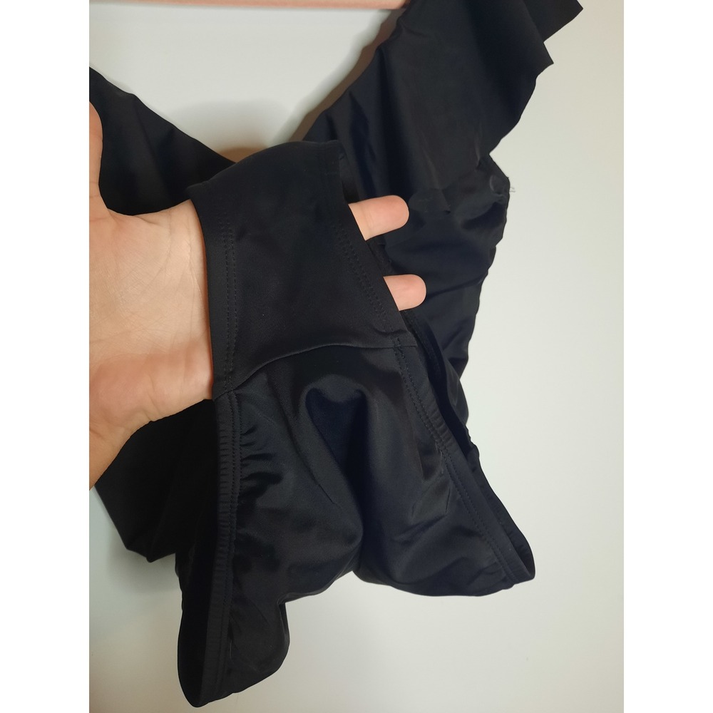 Women's Sz 10 Black Ruffled Swimsuit,‎ One-Piece, Full Coverage, Summer, Tanning - Picture 4 of 7